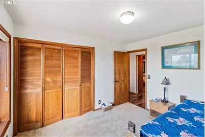 705 Prefontaine Dr, Coos Bay, OR 97420 - Photo 15