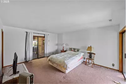 705 Prefontaine Dr, Coos Bay, OR 97420 - Photo 19