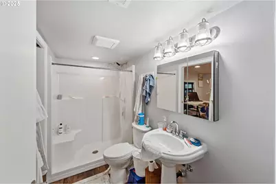 705 Prefontaine Dr, Coos Bay, OR 97420 - Photo 35