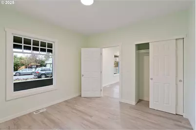 715 19th St, Salem, OR 97301 - Photo 13