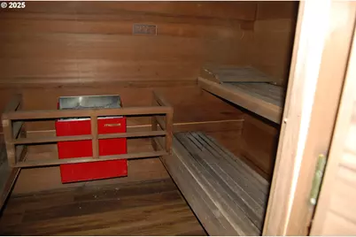 90450 Deadwood Creek Rd, Deadwood, OR 97430 - Photo 19