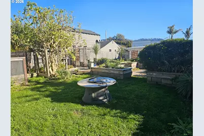 237 Wharf St, Brookings, OR 97415 - Photo 21
