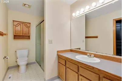 1360 N Locust St, Canby, OR 97013 - Photo 27