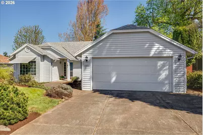1360 N Locust St, Canby, OR 97013 - Photo 3