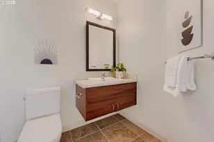 1616 NW Riverscape St, Portland, OR 97209 - Photo 23