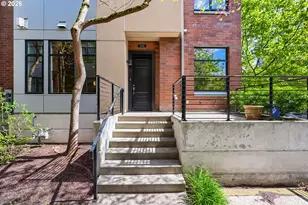 1616 NW Riverscape St, Portland, OR 97209 - Photo 27