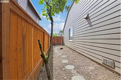 175 NE Chancellor Ct, Hillsboro, OR 97124 - Photo 31