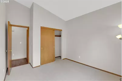 175 NE Chancellor Ct, Hillsboro, OR 97124 - Photo 21