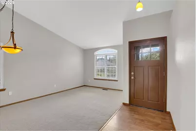 175 NE Chancellor Ct, Hillsboro, OR 97124 - Photo 5