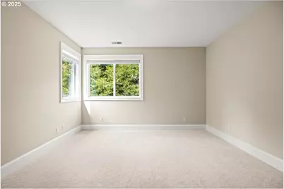 5436 SW Champion Pl, Portland, OR 97225 - Photo 35