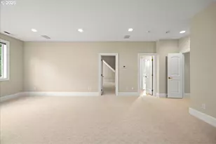 5436 SW Champion Pl, Portland, OR 97225 - Photo 33