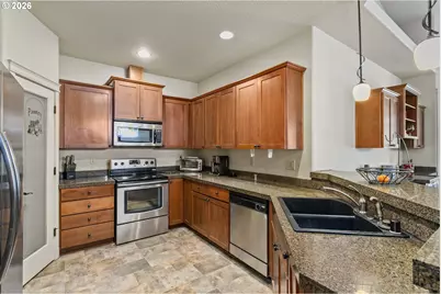 7108 NE 56th St, Vancouver, WA 98661 - Photo 5