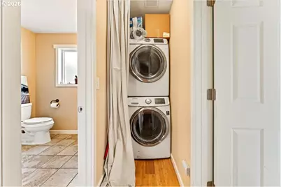 9810 SW 55th Ave, Portland, OR 97219 - Photo 39