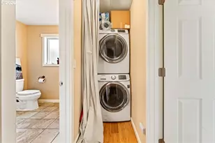 9810 SW 55th Ave, Portland, OR 97219 - Photo 39