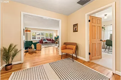 9810 SW 55th Ave, Portland, OR 97219 - Photo 13