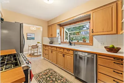 9810 SW 55th Ave, Portland, OR 97219 - Photo 31