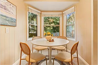 9810 SW 55th Ave, Portland, OR 97219 - Photo 27