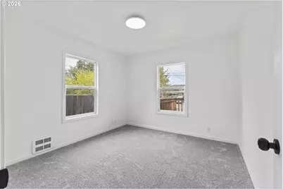 561 W 4th St, Coquille, OR 97423 - Photo 13