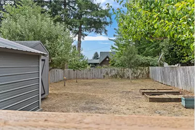 561 W 4th St, Coquille, OR 97423 - Photo 25