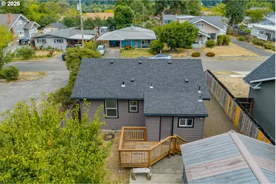 561 W 4th St, Coquille, OR 97423 - Photo 33