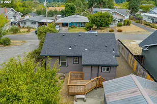 561 W Fourth St, Coquille, OR 97423 - Photo 33