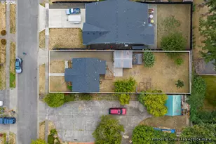 561 W Fourth St, Coquille, OR 97423 - Photo 37
