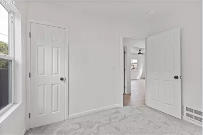 561 W 4th St, Coquille, OR 97423 - Photo 19