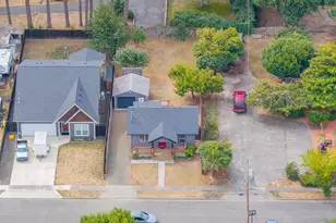 561 W Fourth St, Coquille, OR 97423 - Photo 35