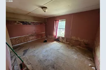 440 Division Ave, Drain, OR 97435 - Photo 13