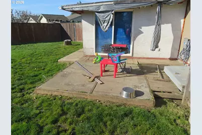 1674 SW Richard Ct, McMinnville, OR 97128 - Photo 17