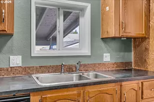 13443 SE Pardee Dr, Portland, OR 97236 - Photo 13