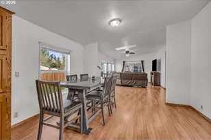 13443 SE Pardee Dr, Portland, OR 97236 - Photo 15