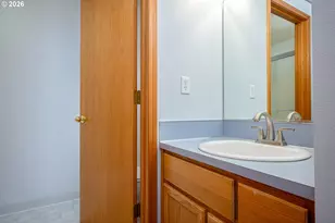 16033 SE Mary Ann Ln, Milwaukie, OR 97267 - Photo 17