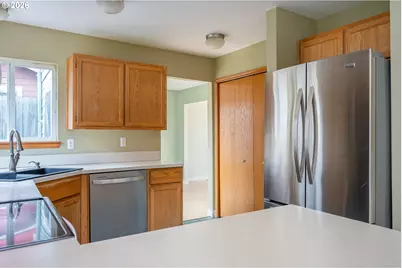 16033 SE Mary Ann Ln, Milwaukie, OR 97267 - Photo 9
