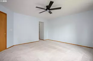 16033 SE Mary Ann Ln, Milwaukie, OR 97267 - Photo 15