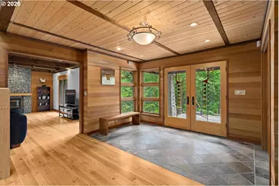 1515 S Radcliffe Ct, Portland, OR 97219 - Photo 3