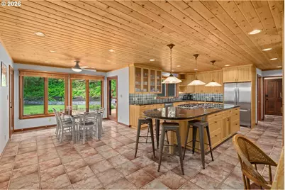 1515 S Radcliffe Ct, Portland, OR 97219 - Photo 9