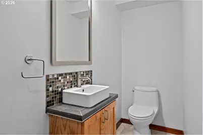 1515 S Radcliffe Ct, Portland, OR 97219 - Photo 15