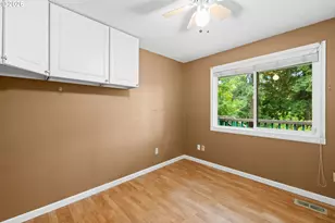 231 NE Scott Dr, Gresham, OR 97030 - Photo 21