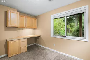 231 NE Scott Dr, Gresham, OR 97030 - Photo 39
