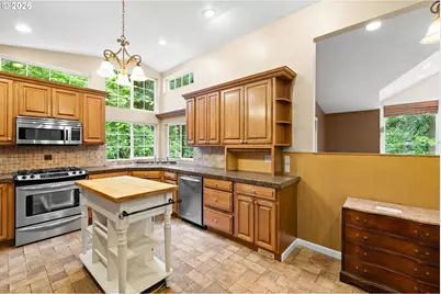 231 NE Scott Dr, Gresham, OR 97030 - Photo 13