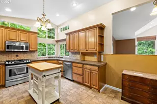231 NE Scott Dr, Gresham, OR 97030 - Photo 13