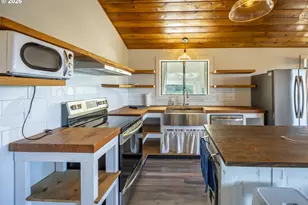 87748 Terrace View Dr, Florence, OR 97439 - Photo 11