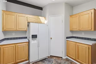 20920 Feller St NE, Donald, OR 97020 - Photo 9
