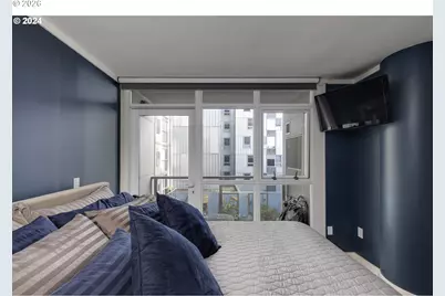 533 NE Holladay St #409, Portland, OR 97232 - Photo 17