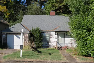 1141 NE 9th St, McMinnville, OR 97128 - Photo 1