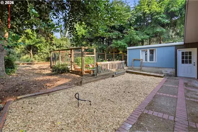 3835 Blanton Rd, Eugene, OR 97405 - Photo 39