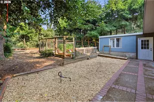 3835 Blanton Rd, Eugene, OR 97405 - Photo 39
