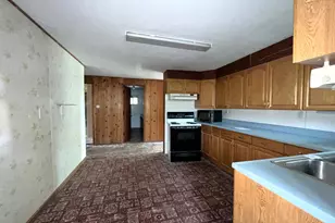 135 S 11th St, Lakeside, OR 97449 - Photo 11