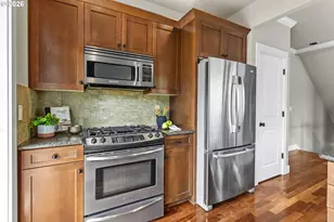 7503 SW Capitol Hwy, Portland, OR 97219 - Photo 11